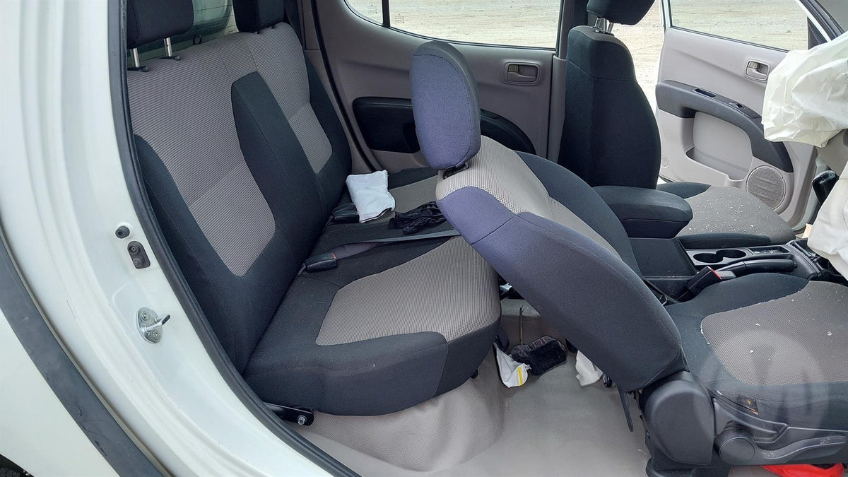 2010 Mitsubishi Triton KA*T