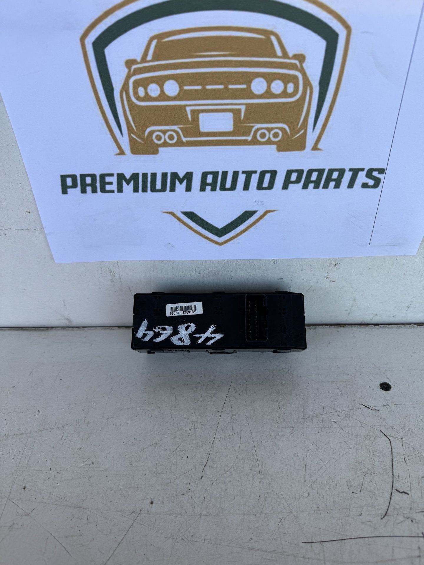 2013 Hyundai Elantra MD Sedan Master Power Window Switch