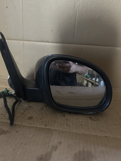 2016 Volkswagen Tiguan Station Wagon Right Door Mirror 020933