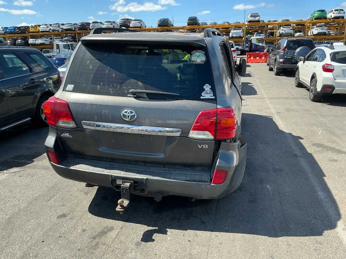 2012 Toyota Land Cruiser J200