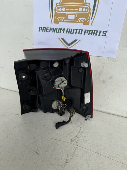 2013 Kia Sorento XM Station Wagon Left Taillight