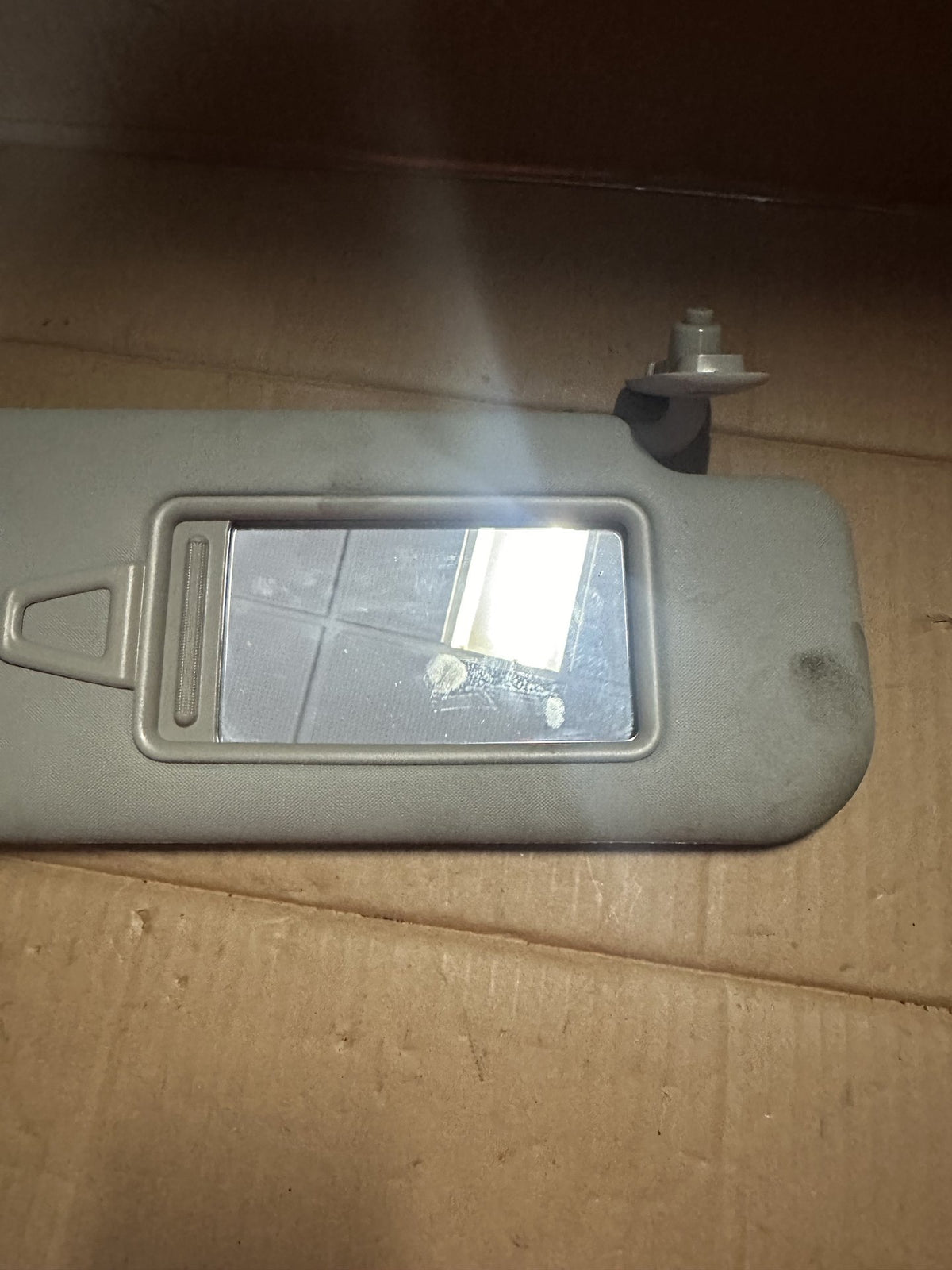 2010-2013 Kia Sportage SL PB811 - Right Sun Visor
