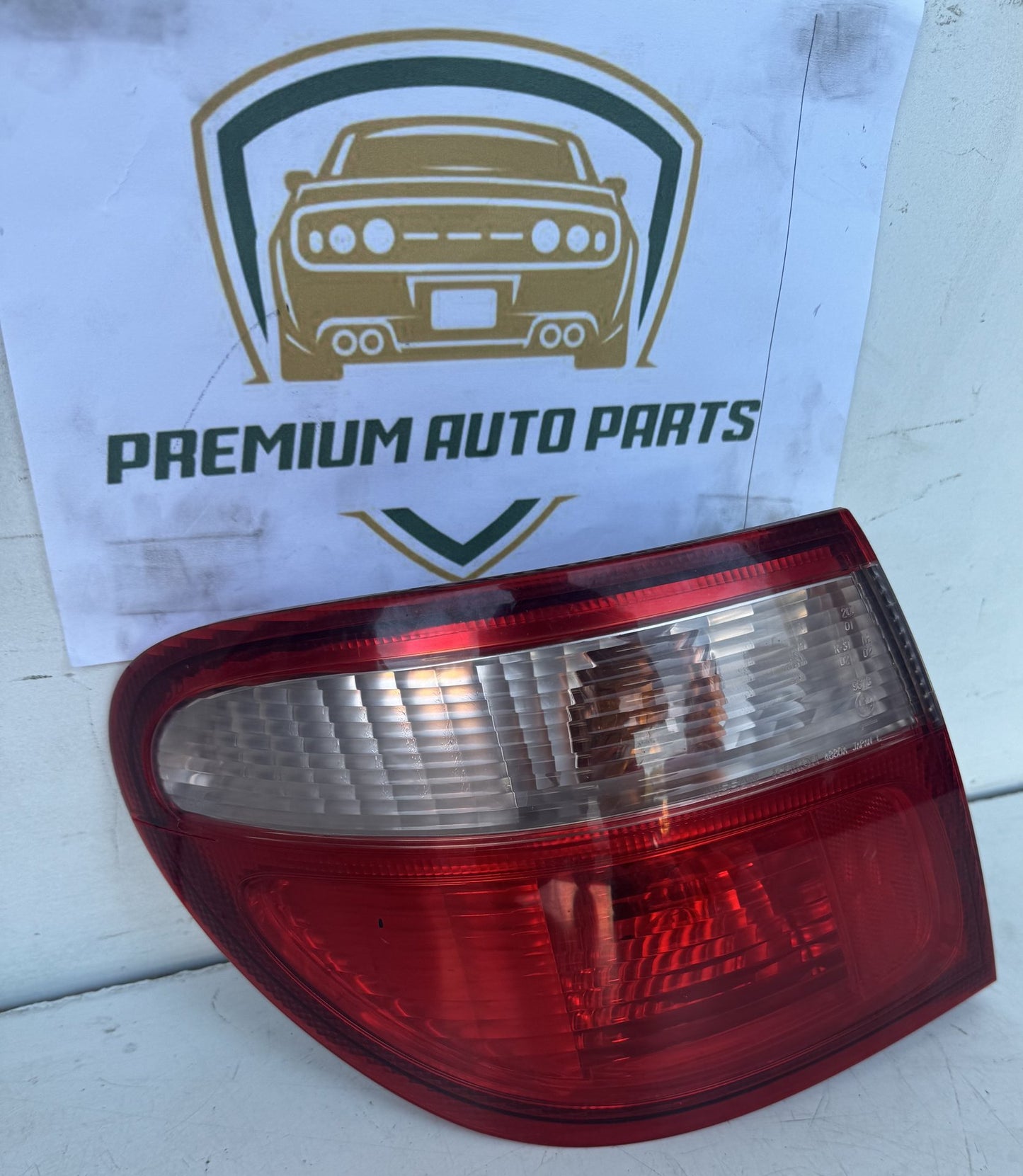 2002   Left Taillight