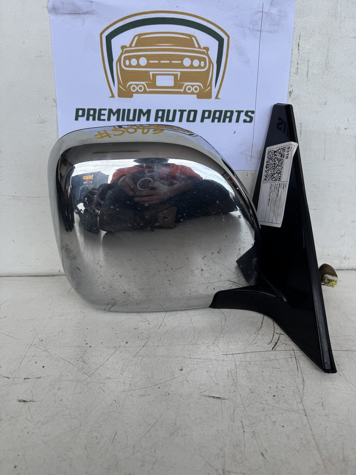 2004 Mitsubishi Pajero NP Station Wagon Right Door Mirror
