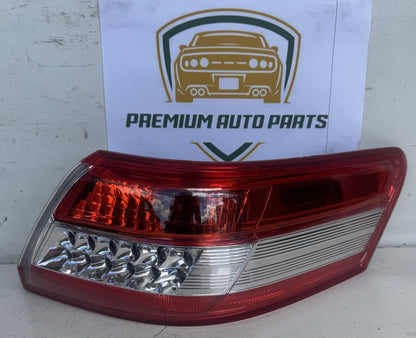 2011 Toyota Camry XV40 Sedan Right Taillight HELLA 06-184