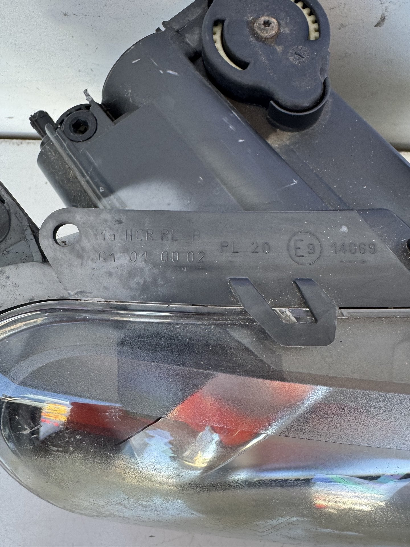 2016  2H Right Headlight