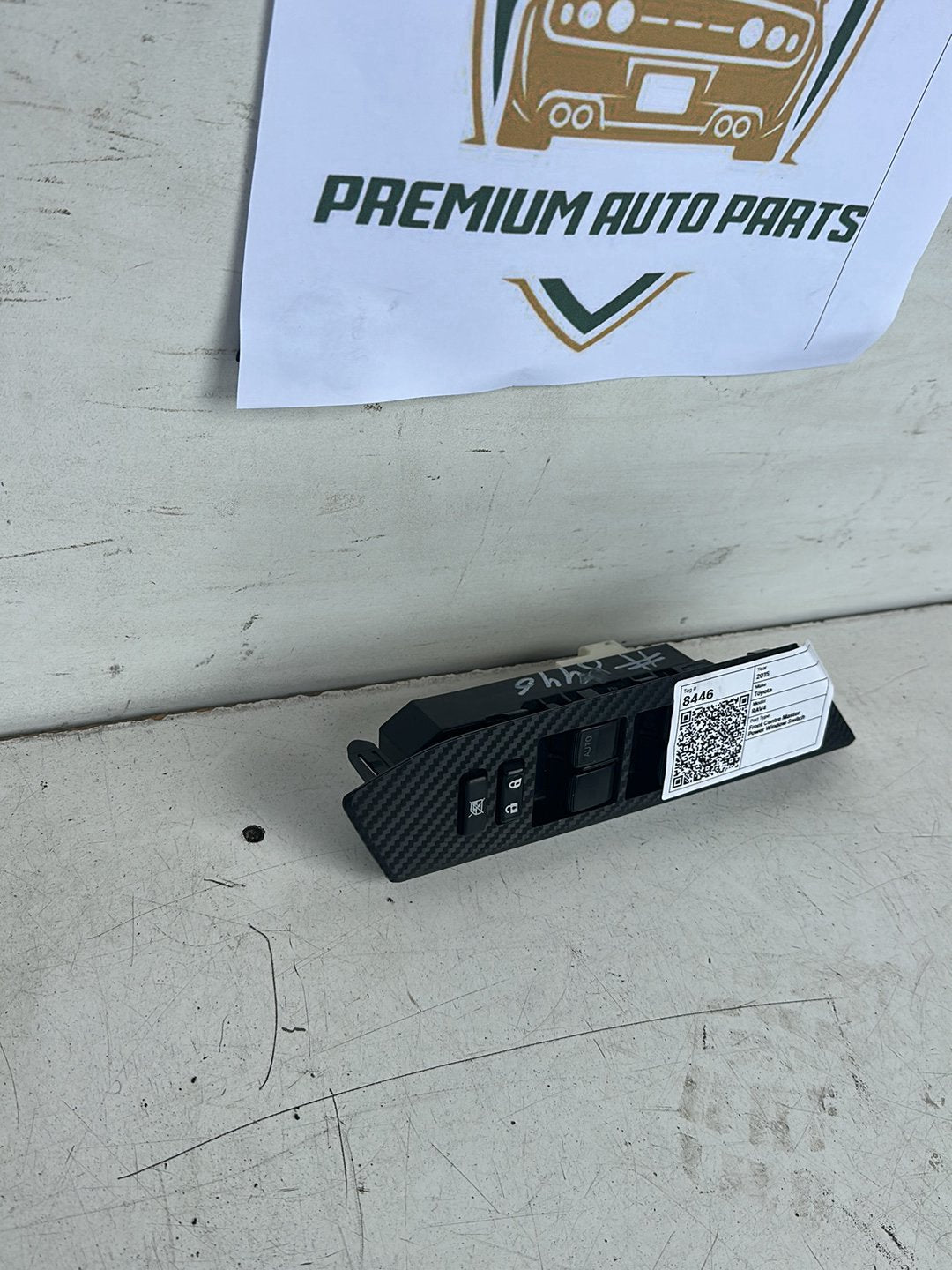2015 Toyota RAV4 A40 - Master Power Window Switch