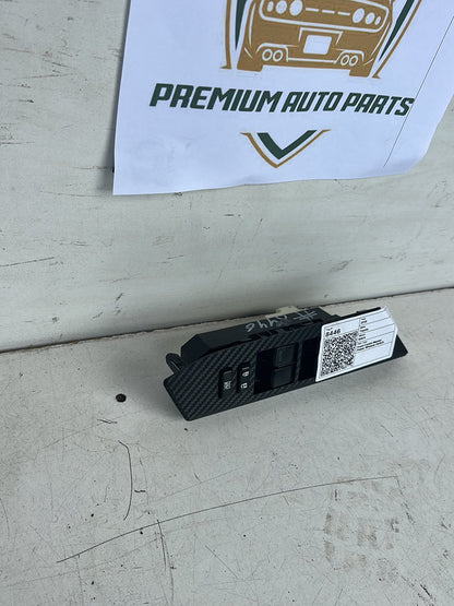 2015 Toyota RAV4 A40 - Master Power Window Switch