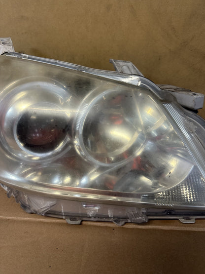 2007 Toyota Aurion - Right Headlight