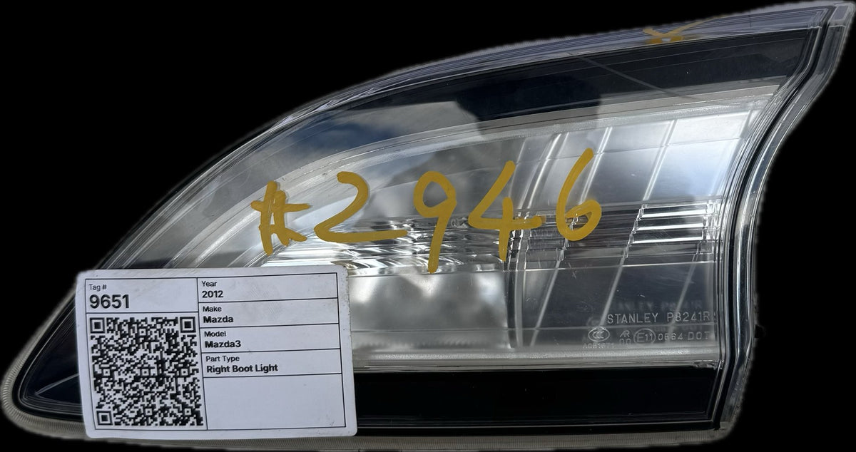 2012 Mazda Mazda3 Hatchback Right Boot Light