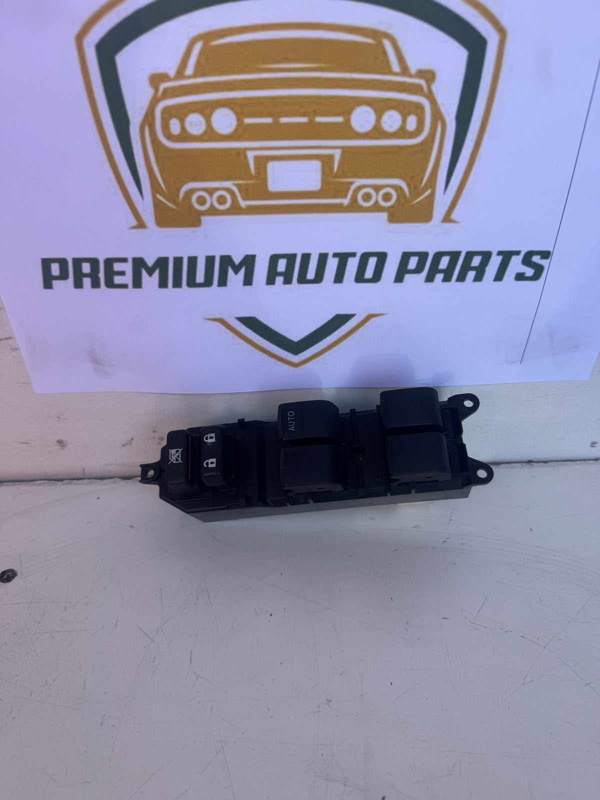 2014 Toyota Corolla Hatchback Master Power Window Switch