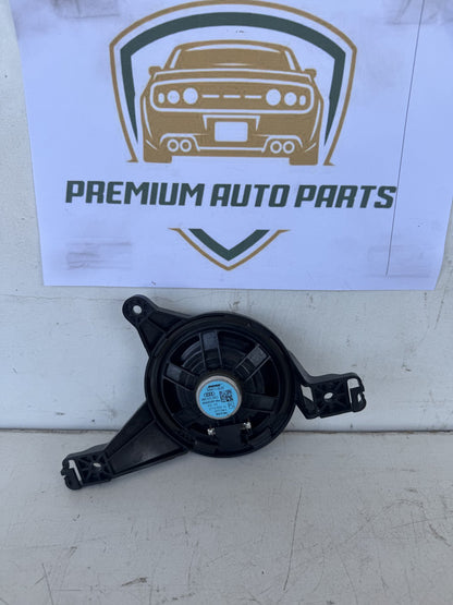 2017 Audi Q7 4M Station Wagon Rear Left Speaker