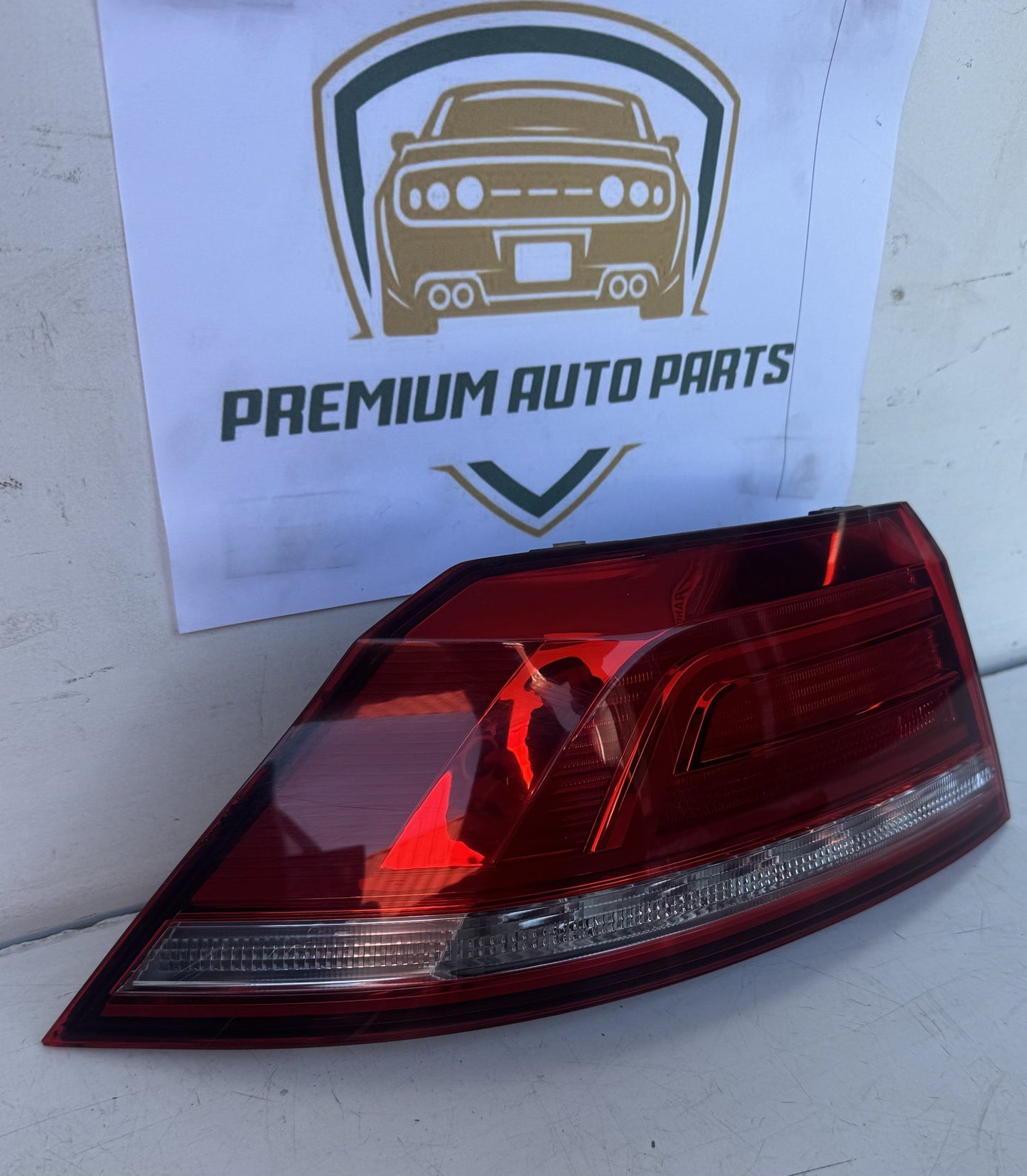 2018   Left Taillight