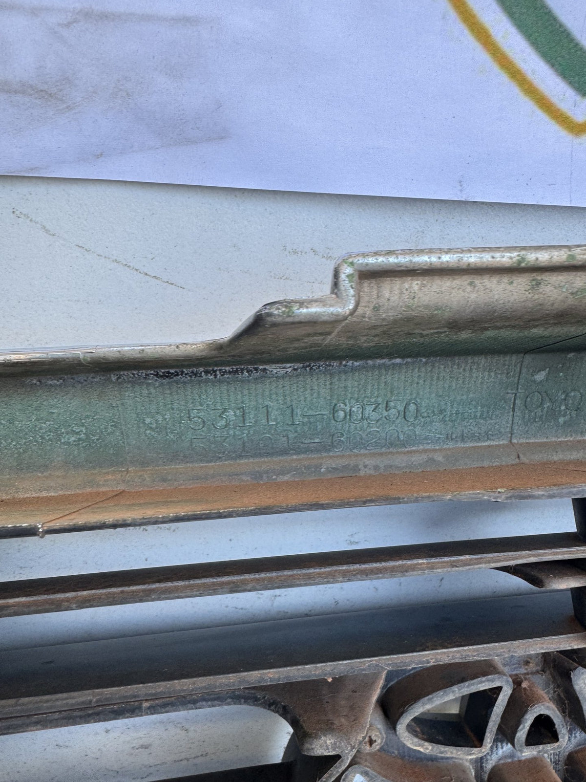 1999-1999 Toyota Land Cruiser - Grille