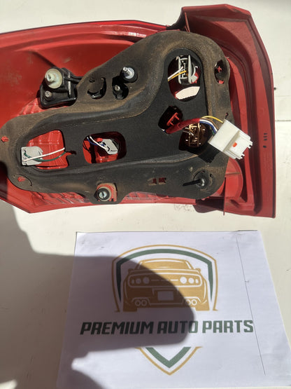 2007-2014 Toyota Corolla E150 Sedan Right Taillight 12-509
