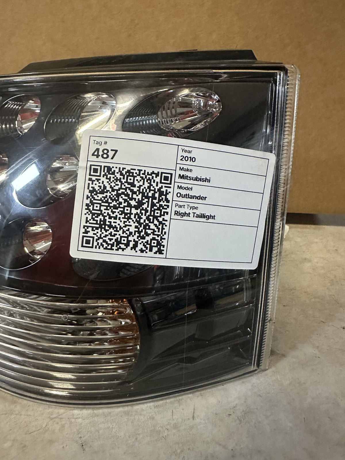 2010 Mitsubishi Outlander Outlander Station Wagon Right Taillight 22087920