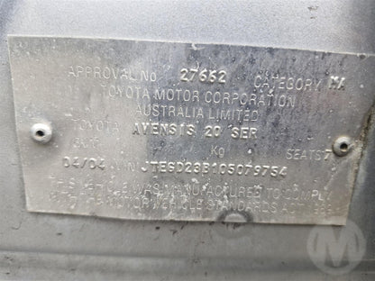 2004 Toyota Avensis