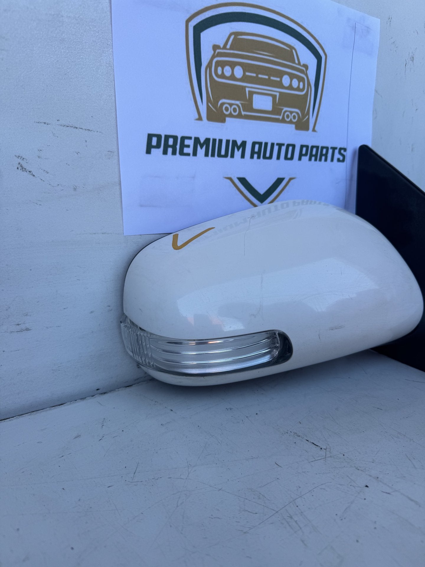2010  E150 Right Door Mirror
