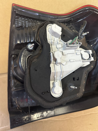 2007 Toyota Corolla Corolla Hatchback Right Taillight 1387