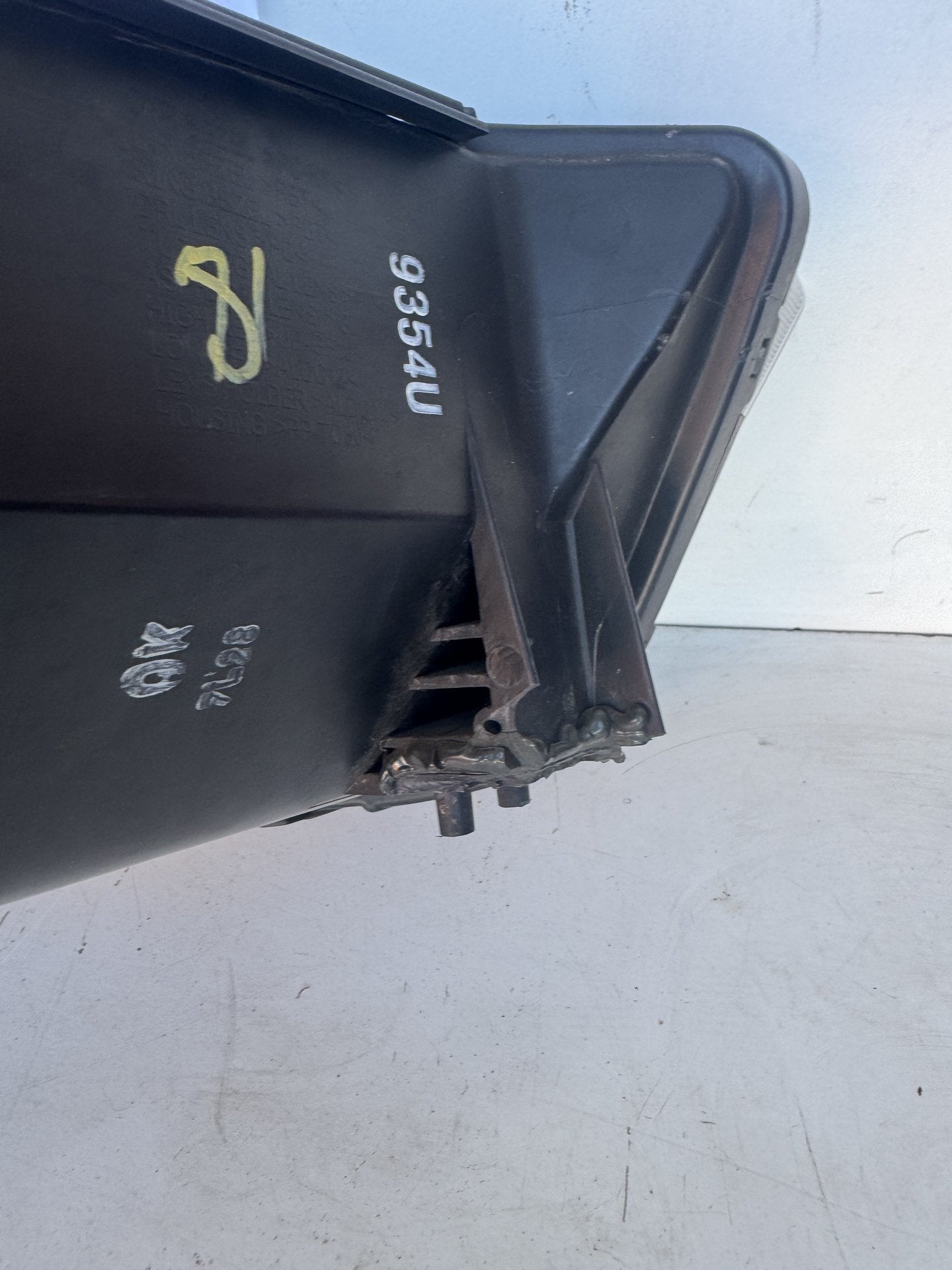 2018   Left Headlight