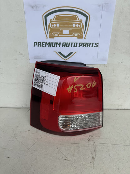 2013 Kia Sorento XM Station Wagon Right Taillight
