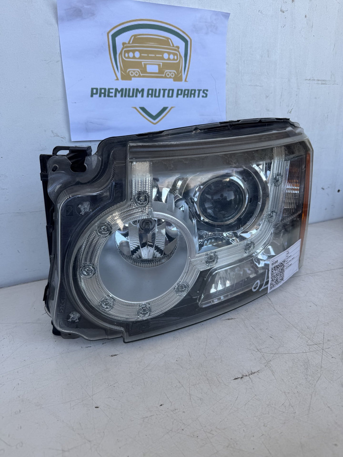 2010 Land Rover Range Rover Sport Station Wagon Left Headlight