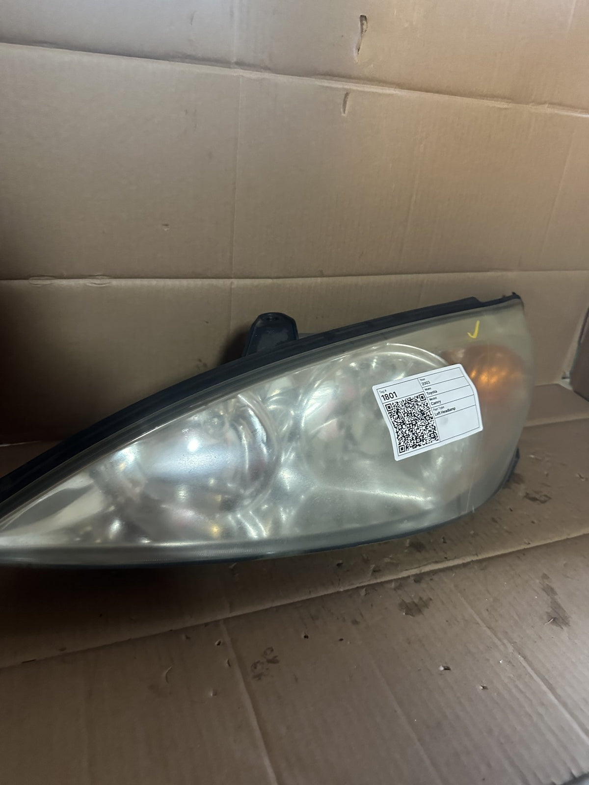 2003 Toyota Camry V30 - Left Headlight