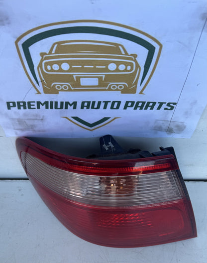 2002   Left Taillight