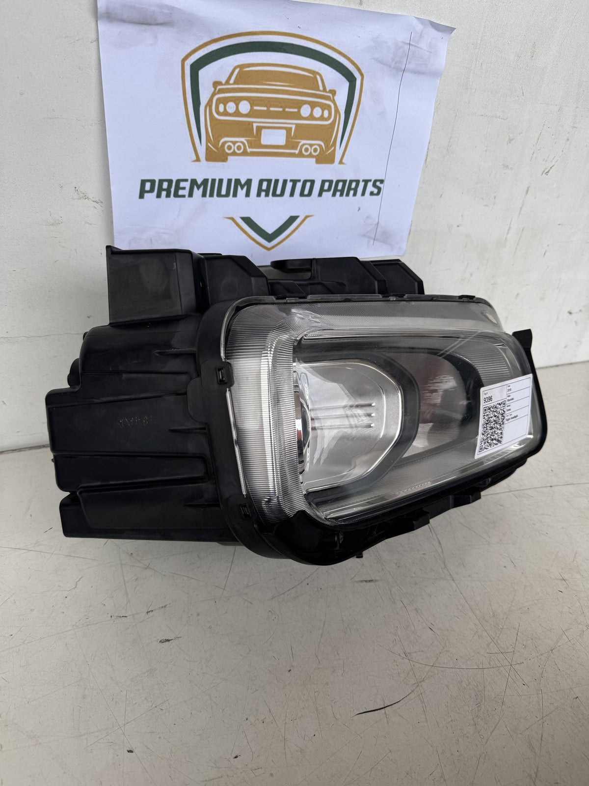 2018 Hyundai Kona OS Station Wagon Right Headlight J9921-21020