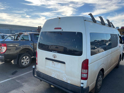 2015 Toyota Hiace Commuter H200