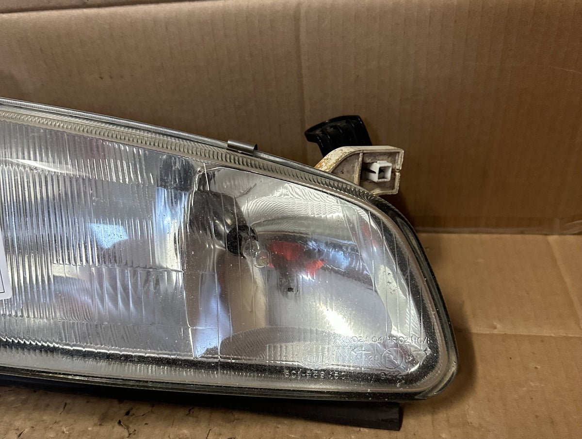 1998 Toyota Camry XV20 - Right Headlight