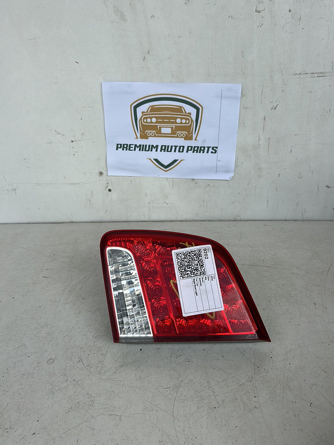 2012 Kia Sorento Station Wagon Right Boot Light